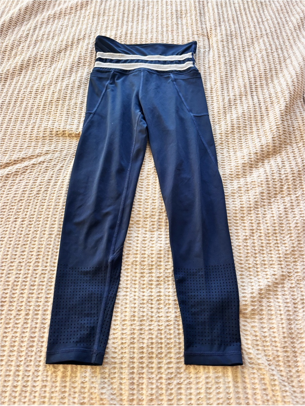 Lilybod Mesh Trim Leggings